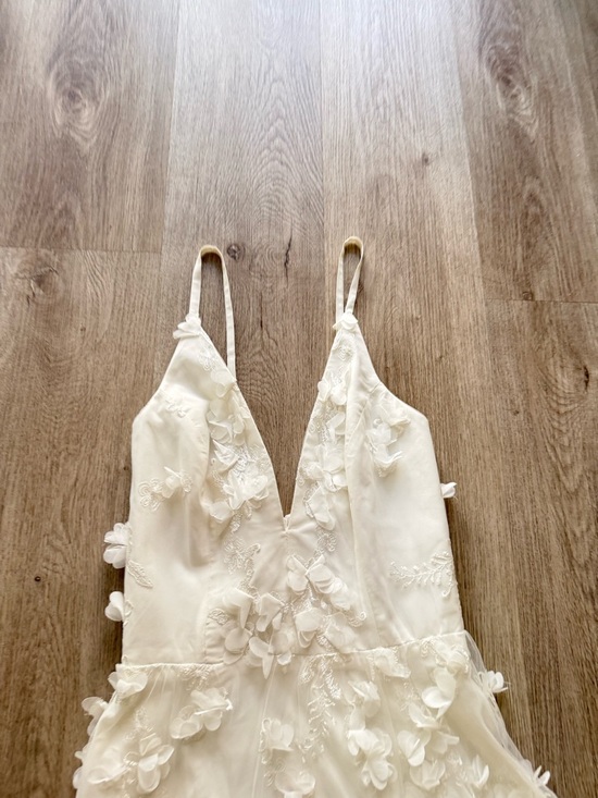 helsi riley off white 3d floral applique deep v-neck fit & flare mini dress XS - Picture 4 of 9